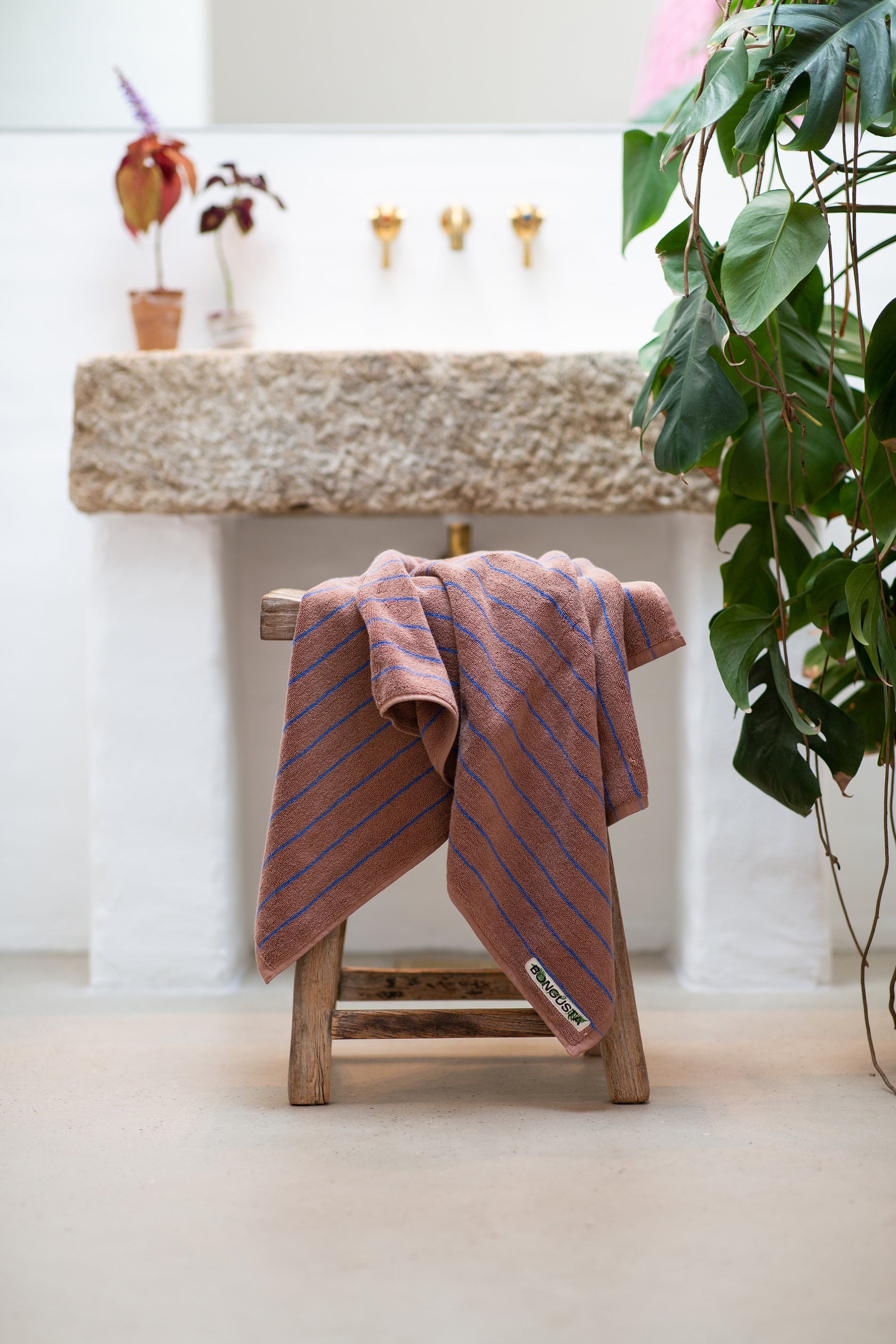 Naram Hand Towel, Camel/Ultramarine