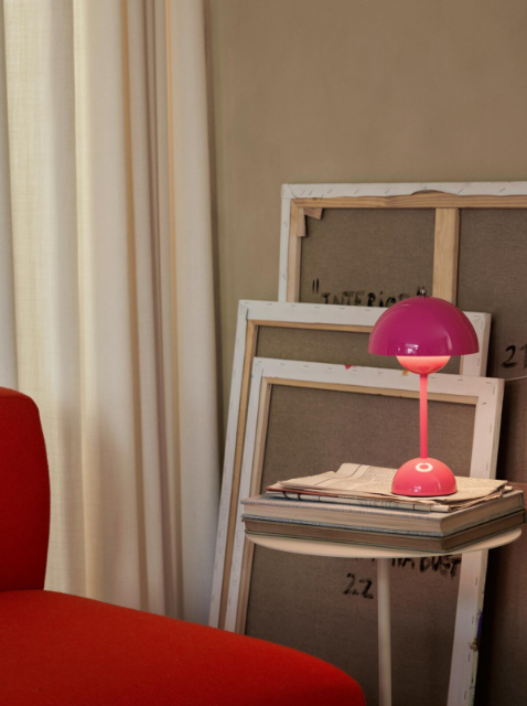Flowerpot VP9 Portable Table Lamp, Tangy Pink