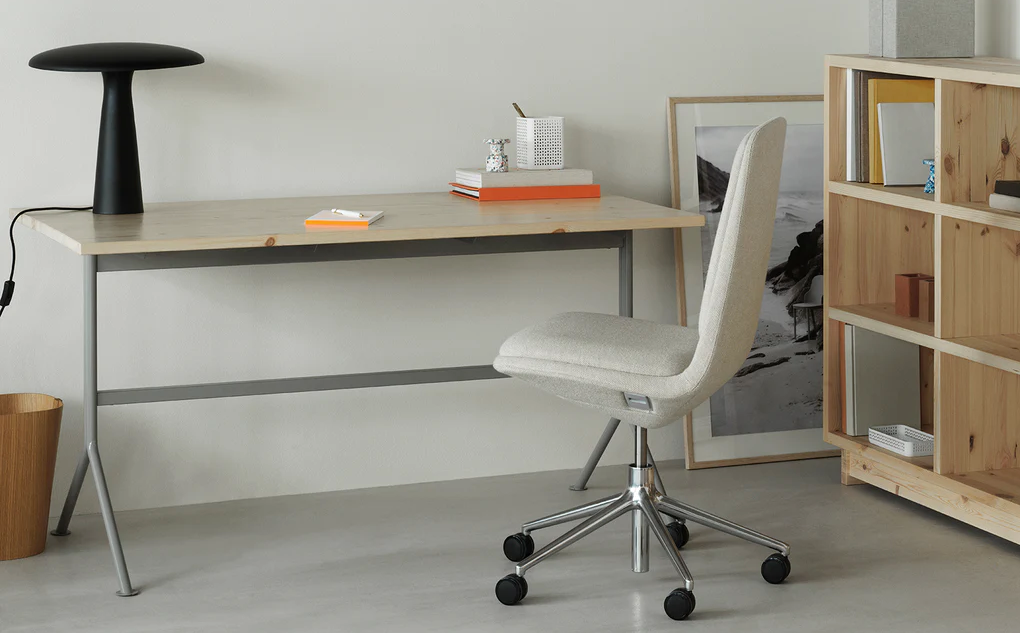 Kip Desk Black Legs, Pine Top