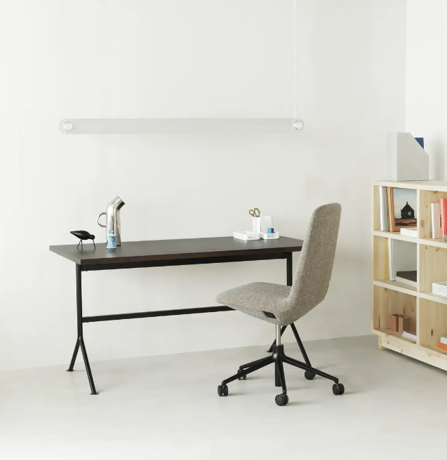 Kip Desk Black Legs, Pine Top