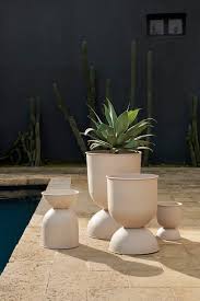 Hourglass Pot Small, Cashmere
