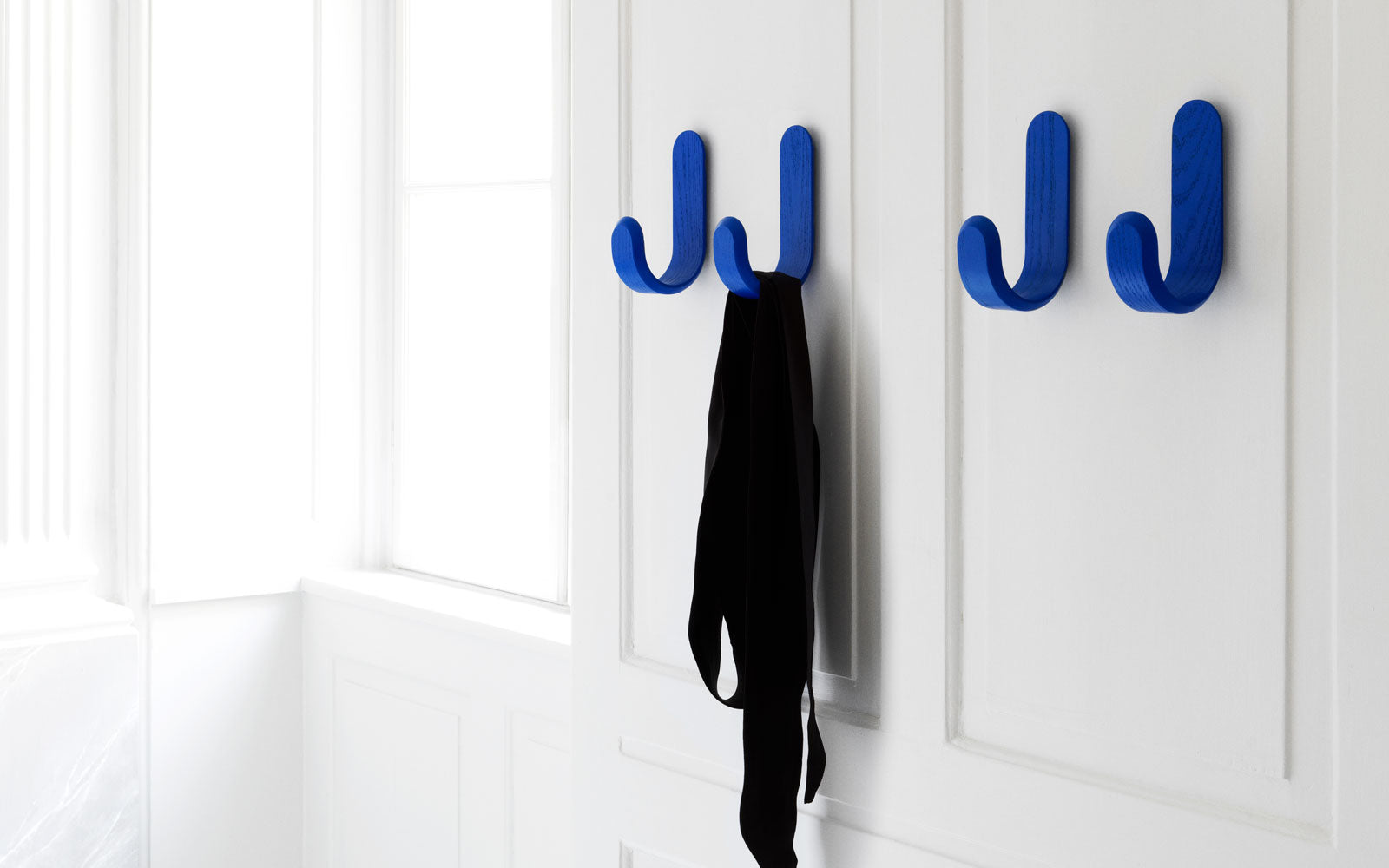 Curve Hook, Blue
