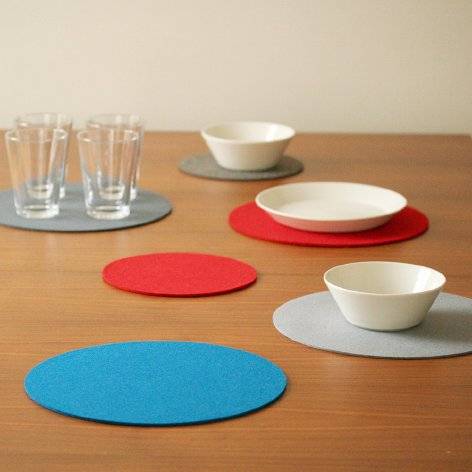 Felt Coaster round, 21 cm, weise green