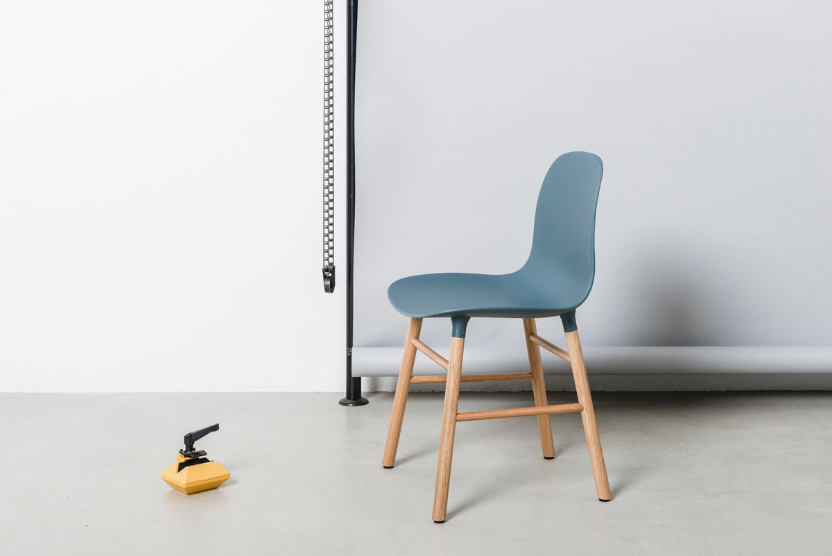 Form Chair Blue/Oak