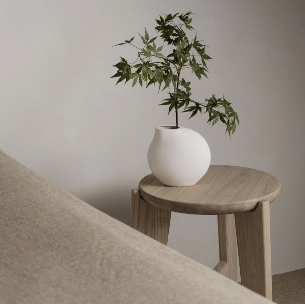 Nona Vase, White