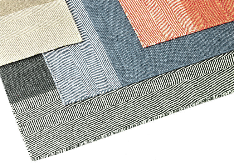 Varjo Rug, Dark Grey, 170 x 240 cm