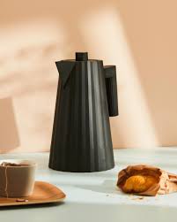 Plisse Electric Water Kettle, Black