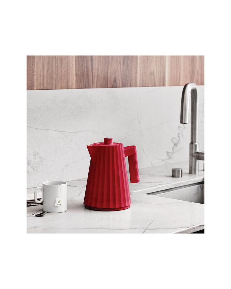 Plisse Electric Water Kettle, Red